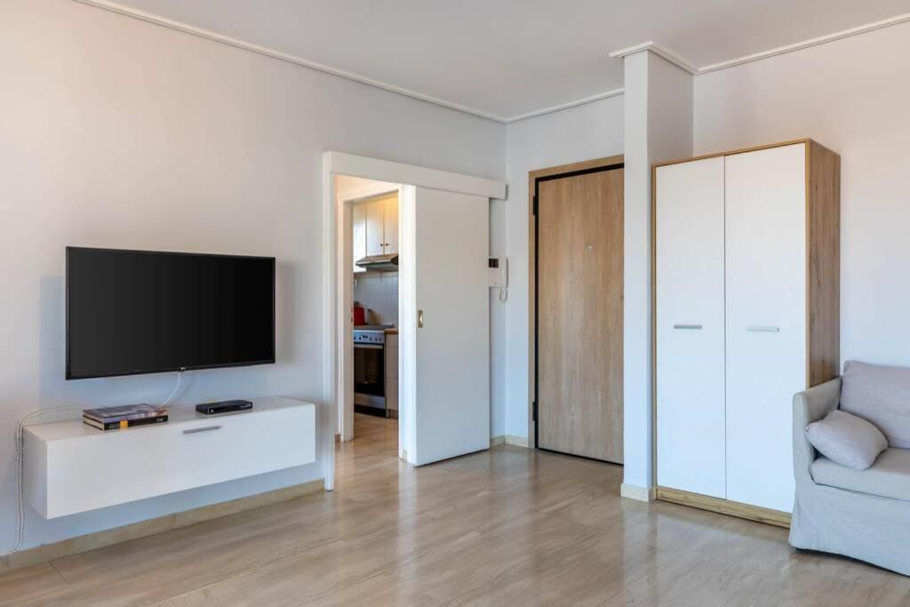 Four Seasons Sea View Apartment Athens